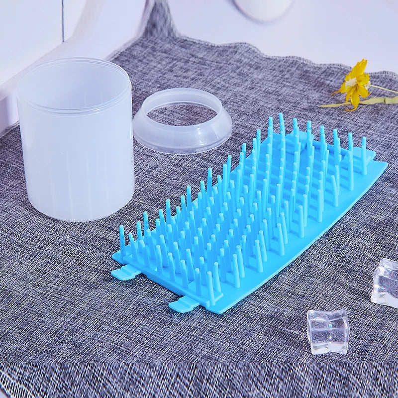 Interior de copa limpiapatas para perros con cerdas de silicona suave azul – AmaDog